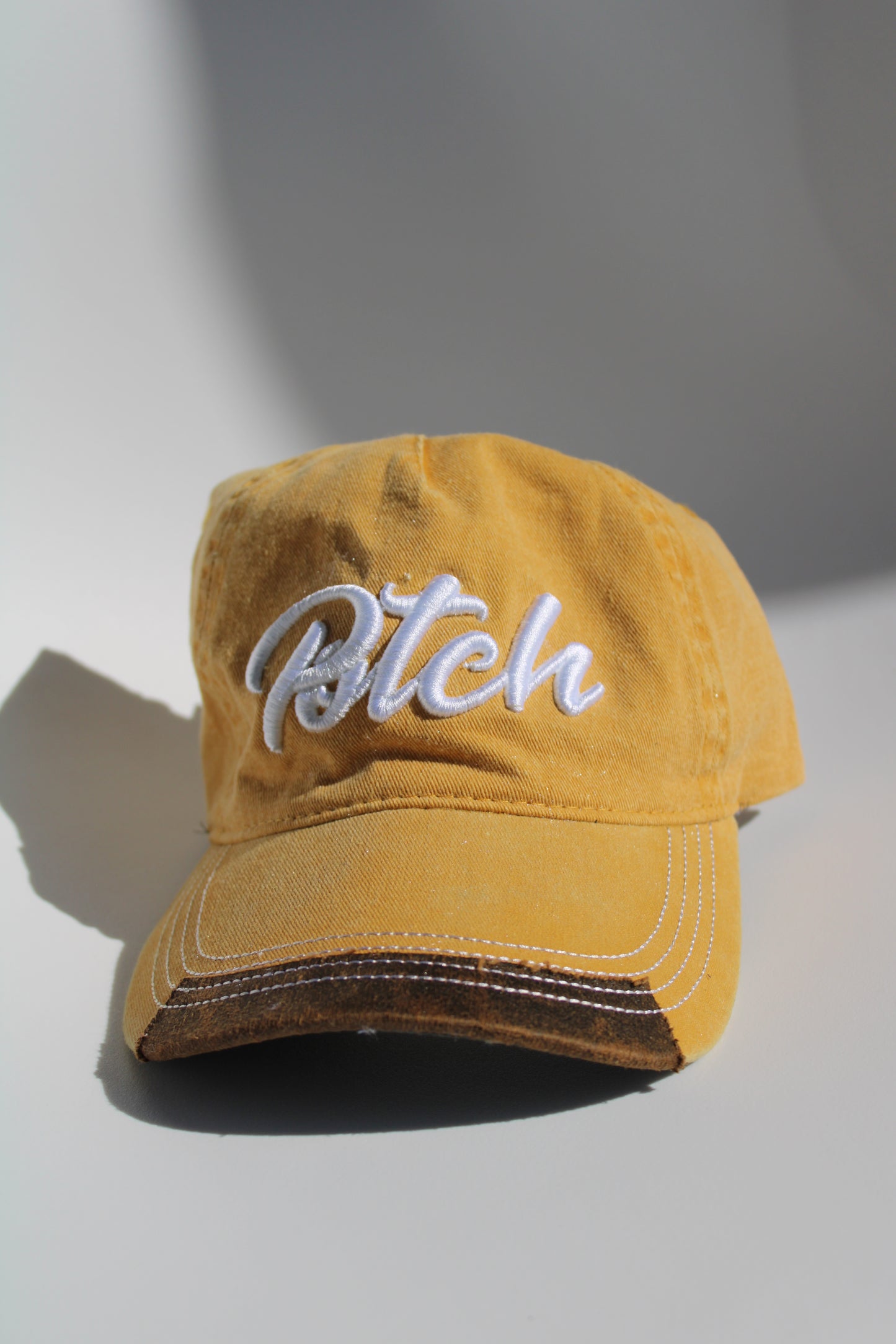 "Vintage" leather cap